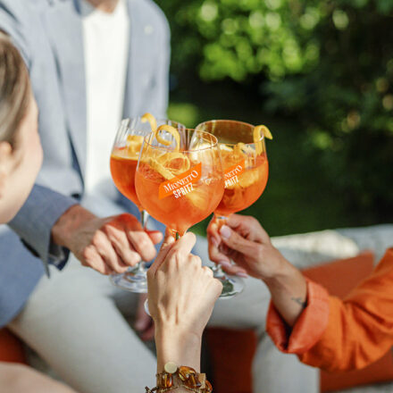 Lakeside Spritz & Sizzle